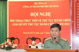 市公安解答行政手續問題