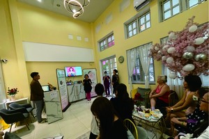 眾多台商婦女參加座談會。