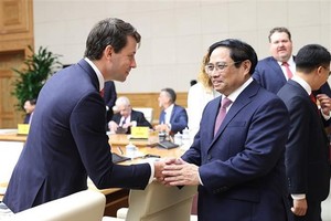 范明政總理接見外國投資商。