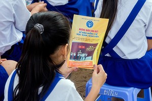 力爭全部學生參加醫保