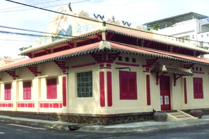 修建後亭中鵝貢 光鮮亮麗。