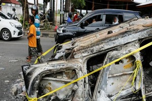 當地時間2022年10月2日，印尼東爪哇省，衝突後的現場一片狼藉。