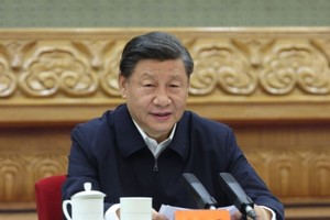 中央委員會總書記習近平代表中央政治局向全會作工作報告。（圖：新華社）