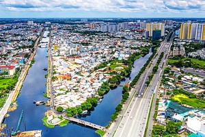 第八郡羅庵涌和羅庵渠一段。