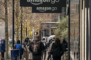 亚马逊去年净亏损 27 亿美元