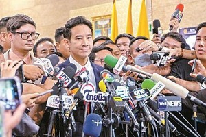 泰国国会下议院第一大党远进党党魁披塔未能获得总理候选人提名资格。新华社发