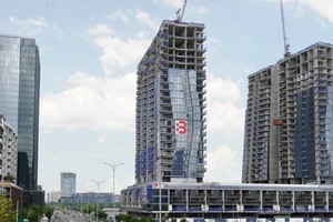 守德市（连接第一郡巴逊桥旁）的一个房地产项目正在逐步完工。