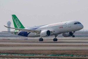 中国东航增订 100 架 C919 飞机
