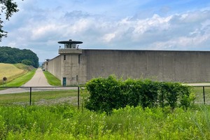 纽约州北部的一所监狱。