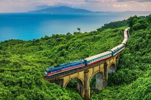 提出北南高铁投建剧本