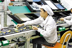 北江鸿海科技集团生产线。（图：德清）