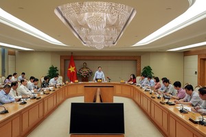 政府副总理陈红河要求卫生部讨论并支持地方移交和接收不符合卫生部标准的医院。