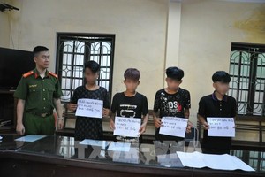 专潜入商店窃盗团伙落网