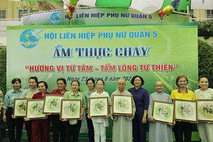 关爱贫困者素食自助餐