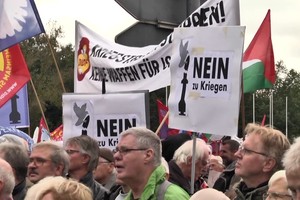 德国上万民众集会反对向地区冲突拱火浇油