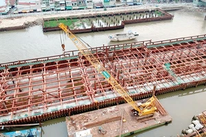 Thu ngân sách đạt khá nhưng giải ngân vốn đầu tư xây dựng vẫn ì ạch