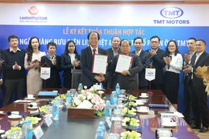 LienVietPostBank và ô tô TMT hợp tác cung cấp dịch vụ