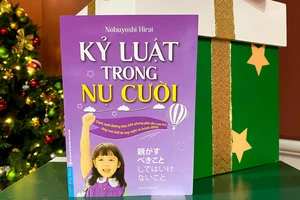 Kỷ luật trong nụ cười chứa đựng rất nhiều quan điểm mới mẻ về cách giáo dục trẻ.