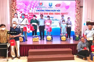 Ngày hội “Hạnh phúc gia đình vầng trăng khuyết” tôn vinh 50 gia đình người khuyết tật tiêu biểu 