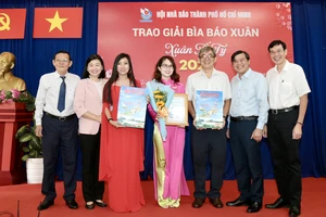 Báo Sài Gòn Giải Phóng nhận giải Nhất - Giải Bìa báo Xuân TPHCM 2025