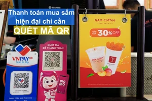 Thanh toán mua sắm hiện đại chỉ cần quét mã QR