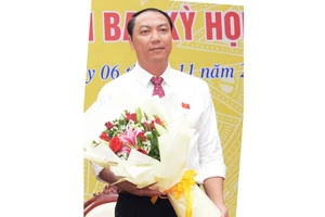 Bầu ông Lâm Minh Thành giữ chức Chủ tịch UBND tỉnh Kiên Giang