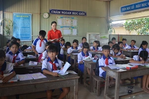 An Giang lùi thời gian cho học sinh trở lại trường đến ngày 22-2