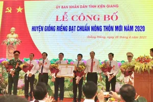 Lễ công bố huyện Giồng Riềng đạt chuẩn nông thôn mới
