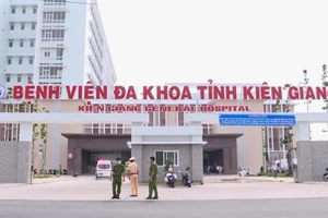 Phát hiện nhiều ca nghi mắc Covid-19, Bệnh viện Đa khoa tỉnh Kiên Giang tạm dừng tiếp nhận bệnh ngoại trú 