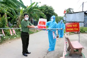 Hỗ trợ 10 tấn gạo và 5 tấn rau củ quả cho người dân Trà Vinh bị ảnh hưởng dịch Covid-19