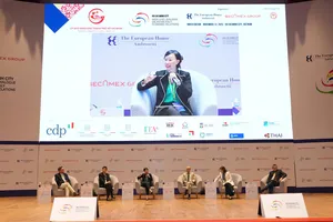 Phiên thảo luận “Năng lực thúc đẩy phát triển & thúc đẩy năng suất và tăng trưởng thông qua công nghiệp công nghệ cao và đổi mới số"