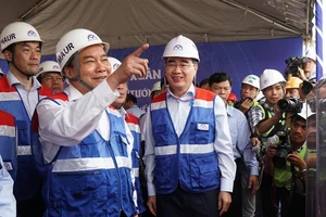 Thủ tướng: Đảm bảo nguồn lực, kinh phí để tuyến metro số 1 hoàn thành phù hợp thiết kế