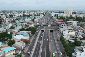 Nút giao thông hầm chui An Sương với quy mô ba tầng. Ảnh: CAO THĂNG