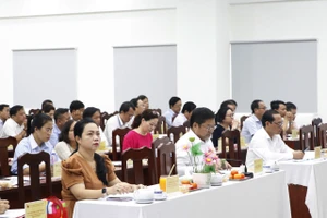 Các đại biểu dự hội nghị