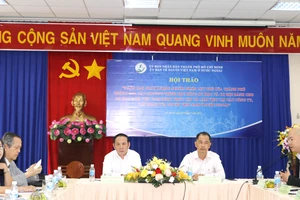 Các đại biểu dự hội thảo.