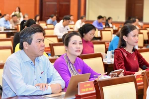 Đại biểu HĐND TPHCM tại kỳ họp. Ảnh: VIỆT DŨNG