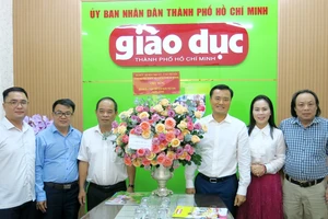 Lãnh đạo TPHCM thăm các cơ quan báo chí, truyền hình