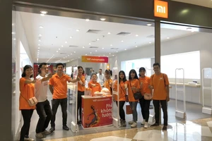 Thánh SIM lên kệ tại 6 cửa hàng Mi Store