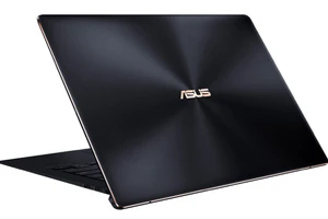 Thiết kế bản lề ErgoLift thông minh của ZenBook S