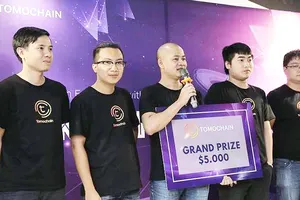 Newcater dành phần thưởng tại TomoChain Hackathon