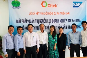 Đại diện CITEK và Thủy sản Hoàng Long tại lễ ký kết