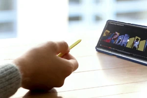 S Pen của Galaxy Note9 có khả năng điều khiển từ xa