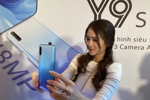 Huawei Y9s giá 6.490.000 đồng