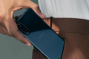 Sony Xperia 5 II: Thiết kế nhỏ gọn, chú trọng nhiều vào cụm camera 