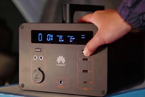 Huawei ra mắt trạm sạc di động iSitePower M Mini