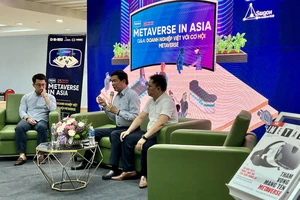 Các đại biểu trao đổi tại sự kiện "Metaverse in Asia"