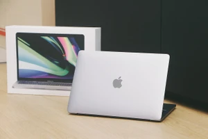 MacBook Pro M2 2022 