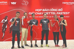 Các vận động viên tham gia Họp báo Viettel Fastest tại TPHCM