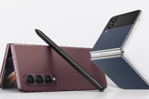 Galaxy Z Fold4 Đỏ Burgundy và Galaxy Z Flip4 Xanh Navy