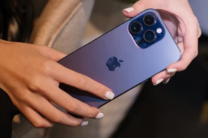 Apple chiếm hơn 55% doanh số smartphone tại Di Động Việt trong quý 2-2023